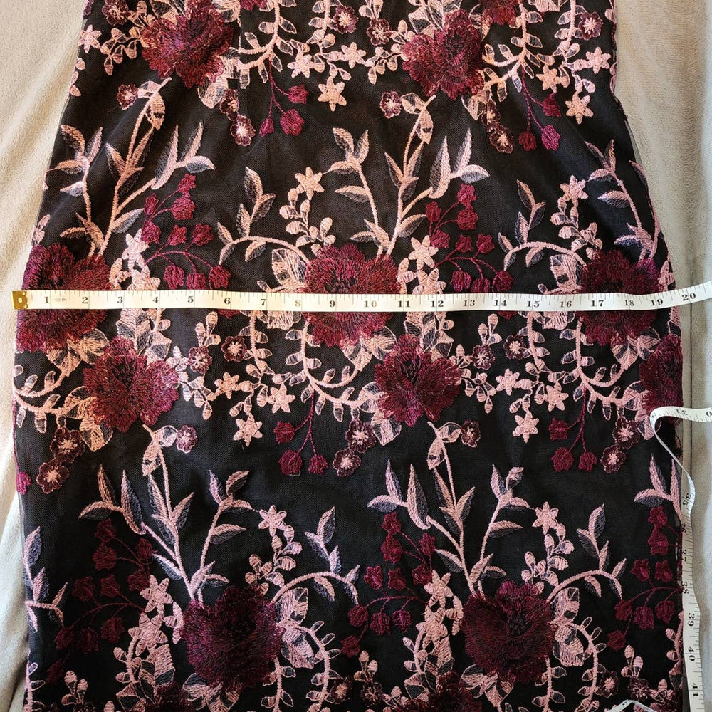 White House Black Market WHBM Embroidered Floral Dress Size 8 - Picture 4 of 6